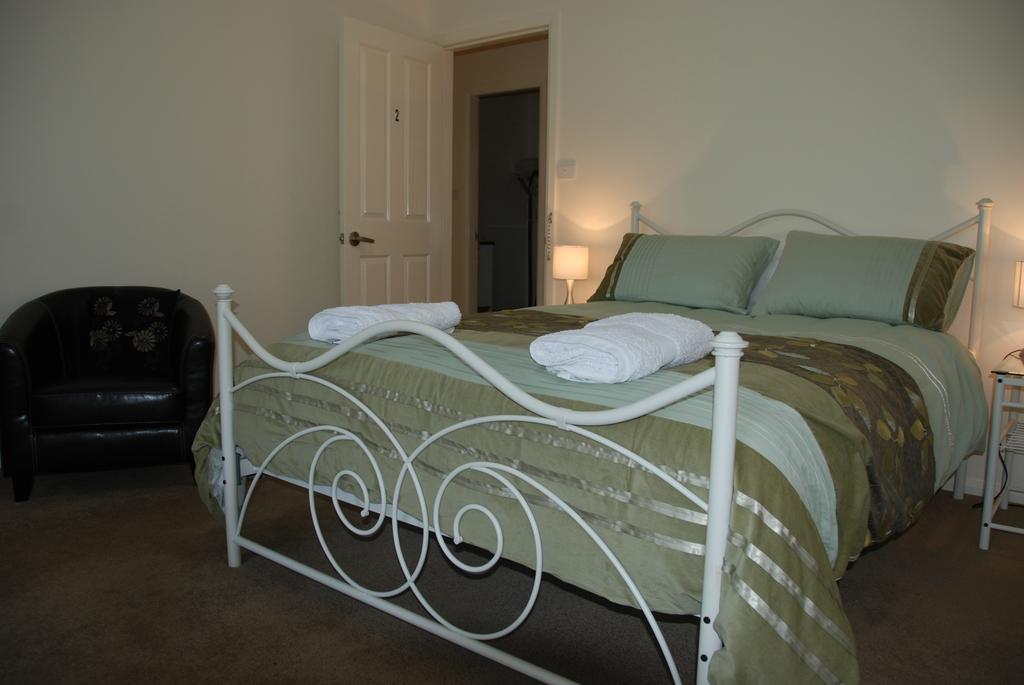 Gloucester On Avon Bed And Breakfast ห้อง รูปภาพ